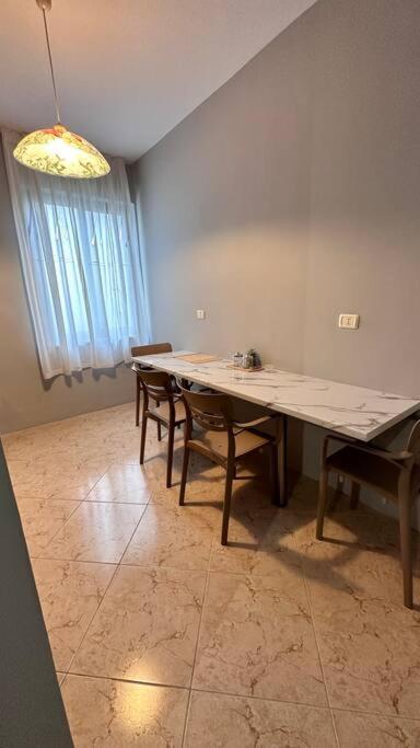 Super House Blloku - 3 Rooms Tiranë Ngoại thất bức ảnh